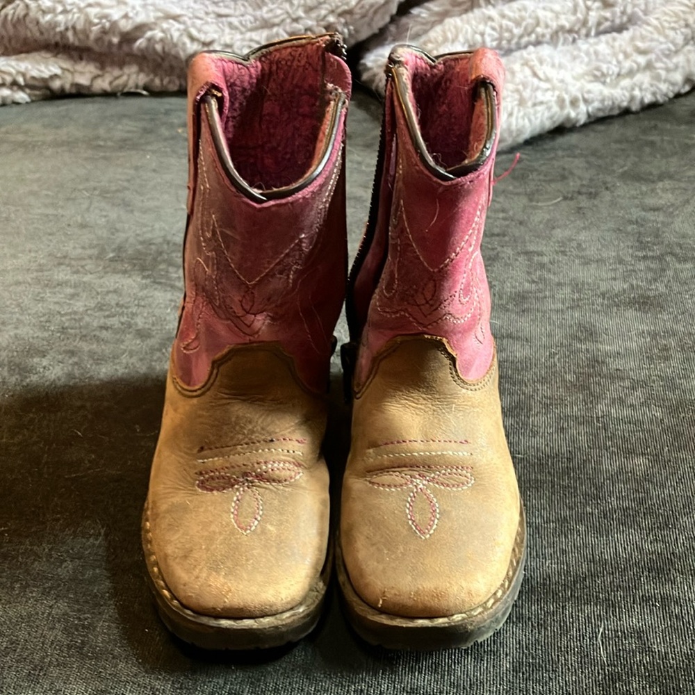 Shyanne Pink and Tan Western Boots with Two-Tone Design